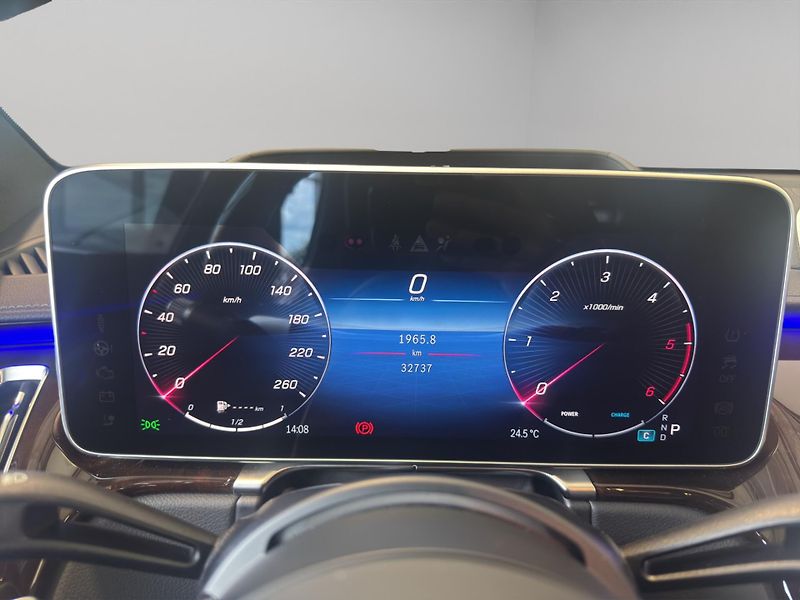 Mercedes-Benz Třídy S (2025) S350d 4MATIC Long - fotka 12 z 26