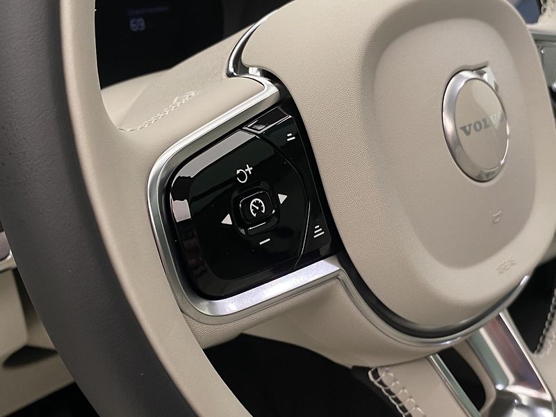Volvo XC90 (2026) T8 AWD Plug-in BRIGHT ULTRA - fotka 28 z 72