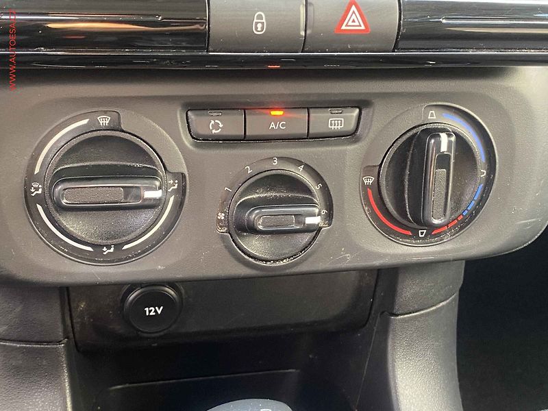 Citroën C3 (2022) 1.2 PT, AC, tempo - fotka 15 z 17