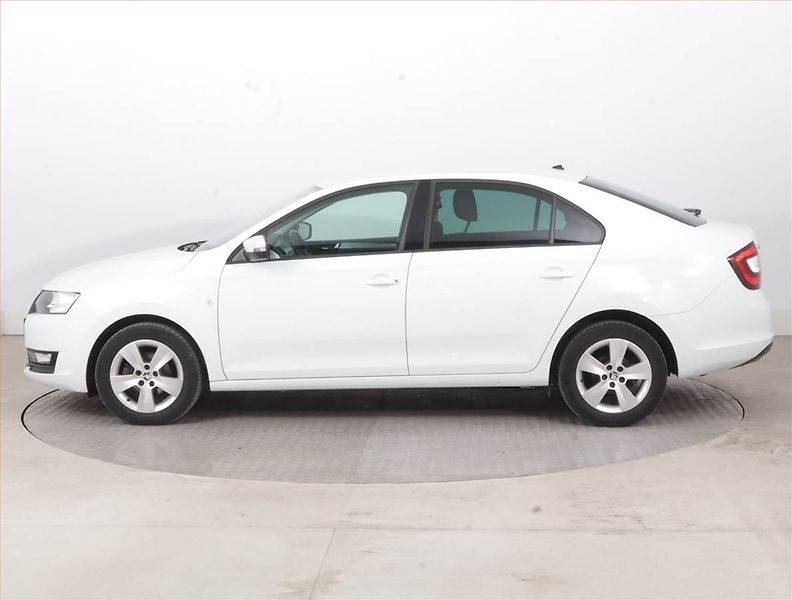 Škoda Rapid (2017) Ambition 1.0 TSI, Serv.kniha - fotka 3 z 15