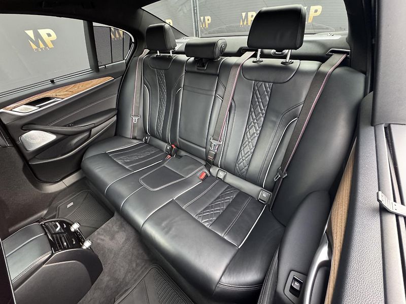 BMW Řada 5 (2021) M550i xDrive Laser, DPH, 1.Maj - fotka 16 z 59