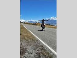 Jízda po pláži na motorce při západu sluníčka byl jeden ze splněných snů Lukáše Podiuka.