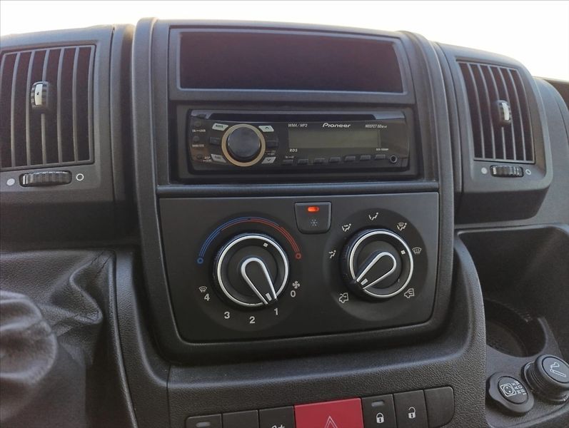 Citroën Jumper 2,2 HDi Klimatizace ČR 1.majit - fotka 17 z 24