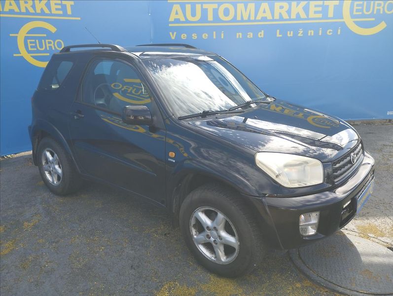 Toyota RAV4 2,0 - fotka 3 z 13