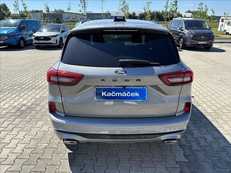 Ford Kuga 1,5 EcoBoost  111kW ST-Line X - fotka 4 z 49