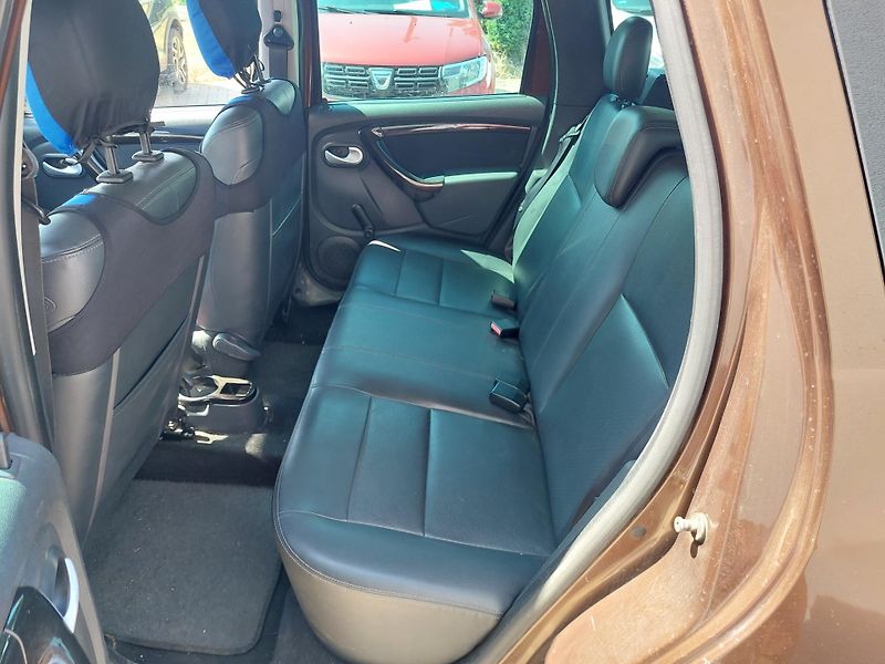 Dacia Duster (2011) 1.6i-16V - fotka 16 z 32