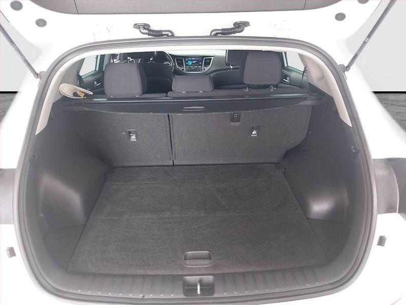 Hyundai Tucson (2016) 1.7 CRDi, Serv.kniha - fotka 14 z 21