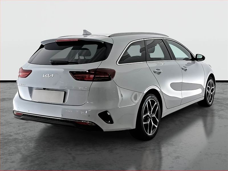 Kia Ceed (2023) Top 1.5 T-GDI - fotka 5 z 17