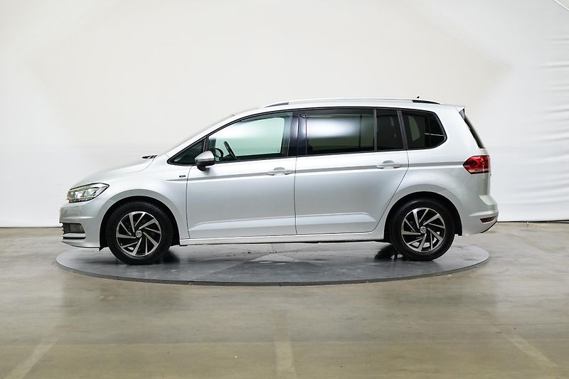 Volkswagen Touran - fotka 3 z 28