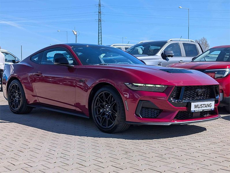 Ford Mustang (2026) V8 GT, Fastback, 5.0 GT 328 kW - fotka 7 z 24