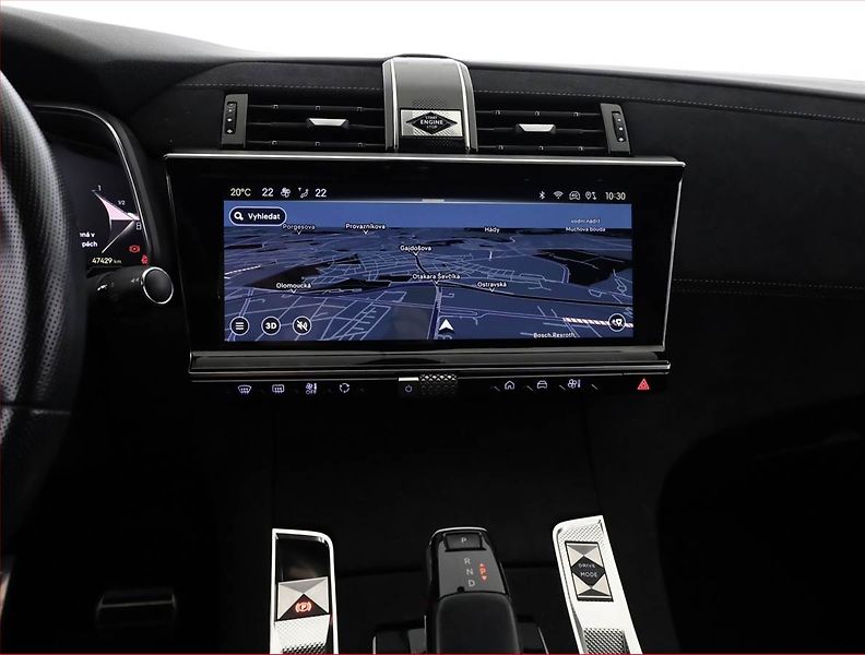 DS Automobiles DS7 Crossback (2023) 1.5 BlueHDI - fotka 10 z 18