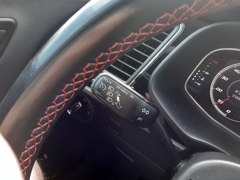 Seat Leon (2018) 1.4 TSi FR 110Kw - fotka 12 z 49