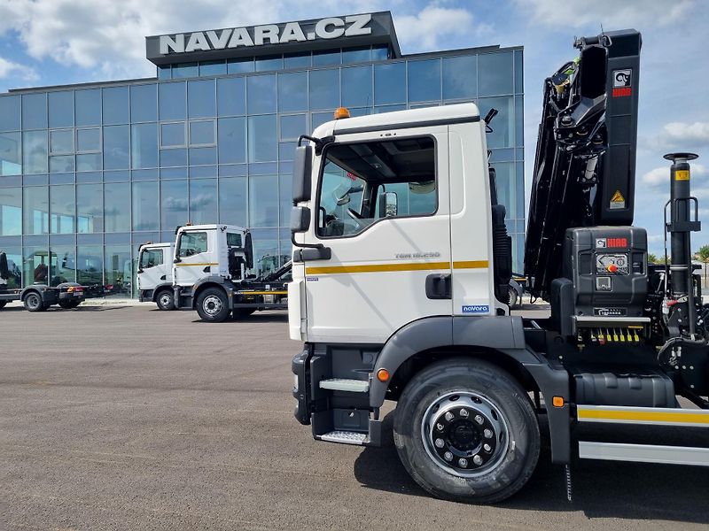 MAN TGM 18.290 HIAB 158 A KONTEJNER - fotka 2 z 9