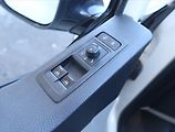 Volkswagen Transporter (2018) 2.0 TDI 4MOTION, Bus, 5Míst - náhled 18