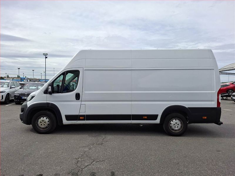 Peugeot Boxer (2023) 2.2 BlueHDi, Maxi, 16m3, 1.0t - fotka 3 z 17