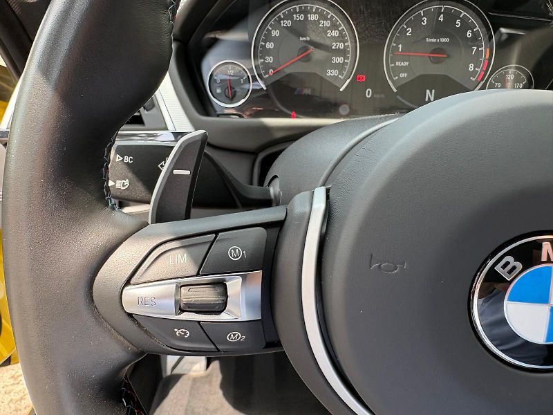BMW M4 F82 LCI, 317 kW,34991km - fotka 31 z 56