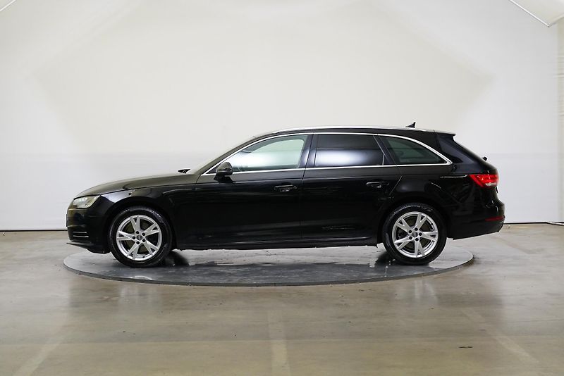 Audi A4 - fotka 3 z 26