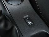 Renault Fluence (2012) 1.6 16V, po STK, servisované - náhled 17