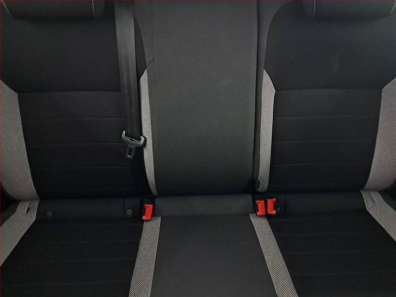 Škoda Rapid (2016) Spaceback 1.2 TSI - fotka 10 z 19