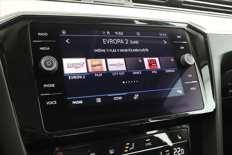 Volkswagen Passat (2020) 1.5 TSI - fotka 9 z 21