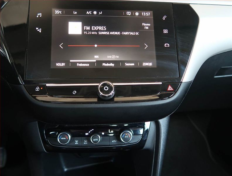 Opel Corsa (2021) Edition 50 kWh, SoH 91% - fotka 12 z 19