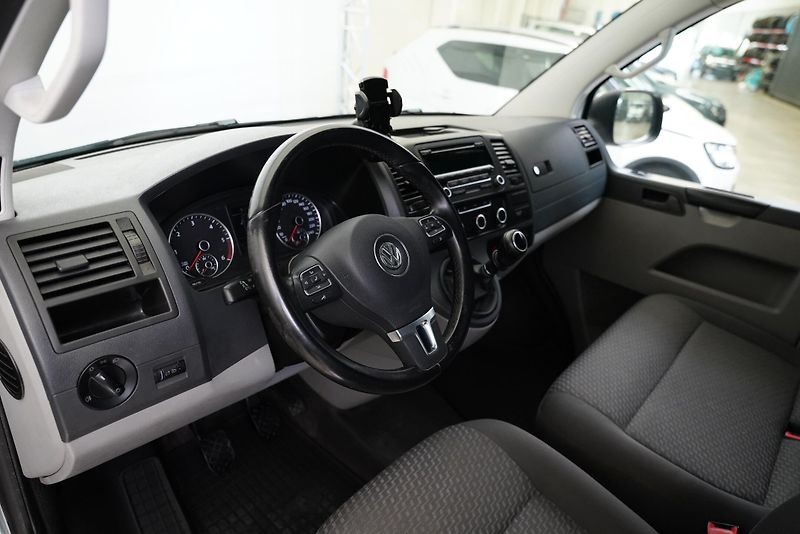 Volkswagen Transporter - fotka 14 z 29