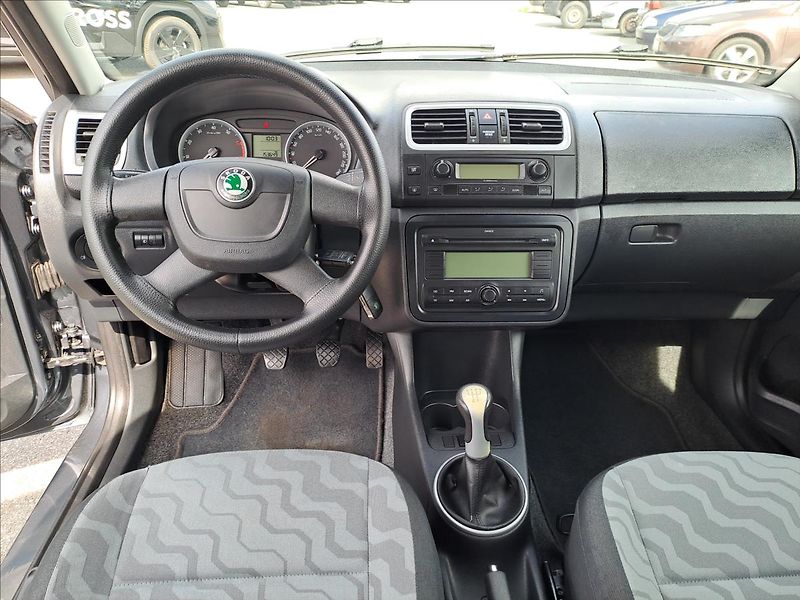 Škoda Fabia 1,4 i DIGIKLIMA - fotka 9 z 13