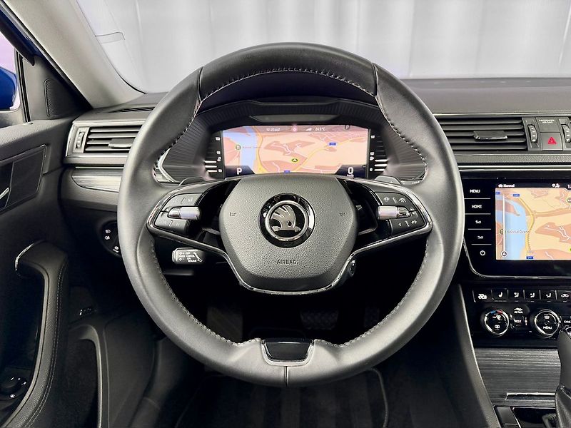 Škoda Superb 2.0 TDI DSG STYLE PLUS, DCC, A - fotka 13 z 33
