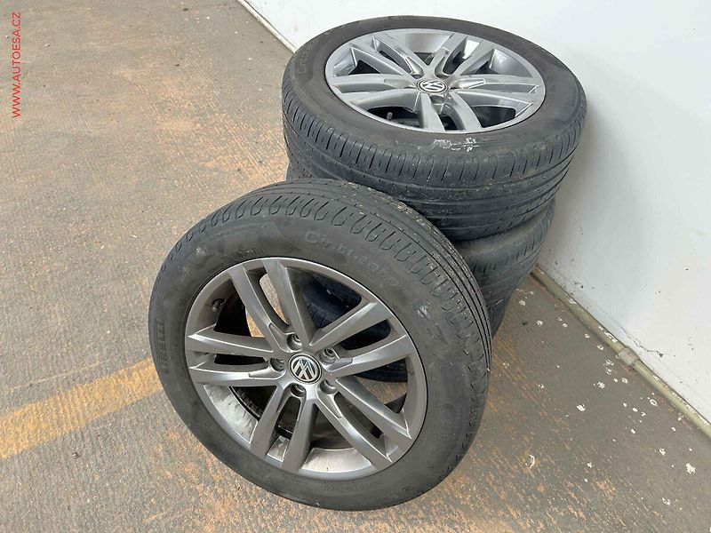 Volkswagen Passat (2015) 1.4TSi, 1.maj, LED, navi - fotka 18 z 18