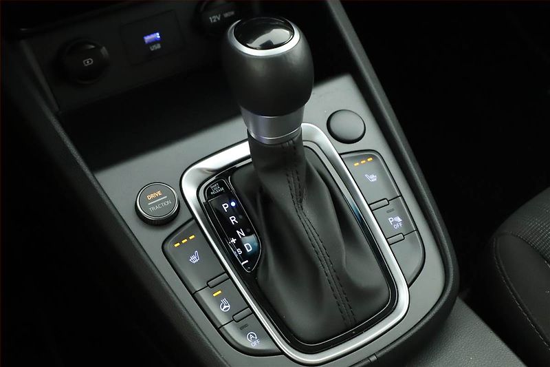 Hyundai Kona (2021) 1.0 T-GDI, Automat, ČR,1.maj - fotka 11 z 19