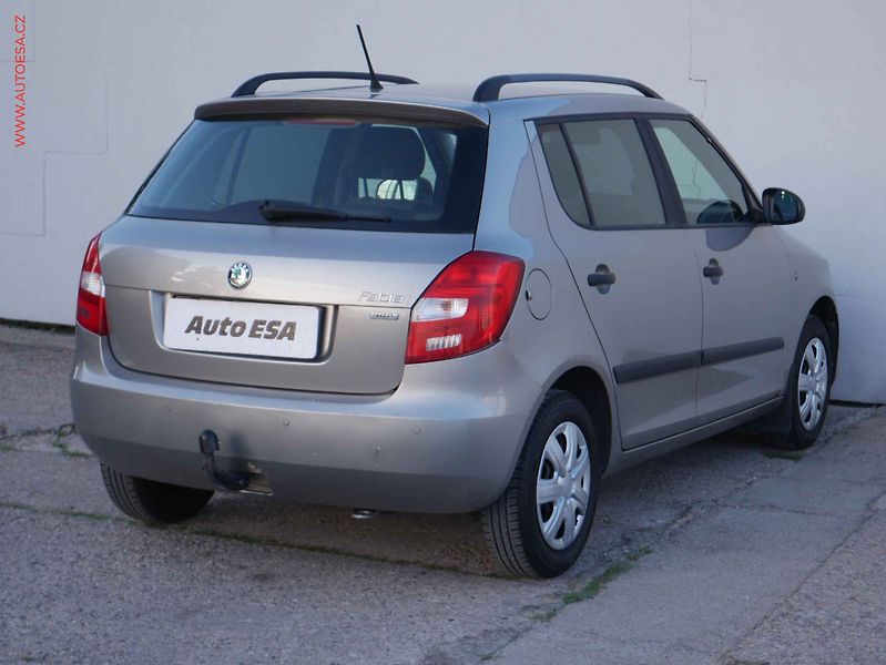 Škoda Fabia (2012) 1.2i, STK7/28 - fotka 6 z 16