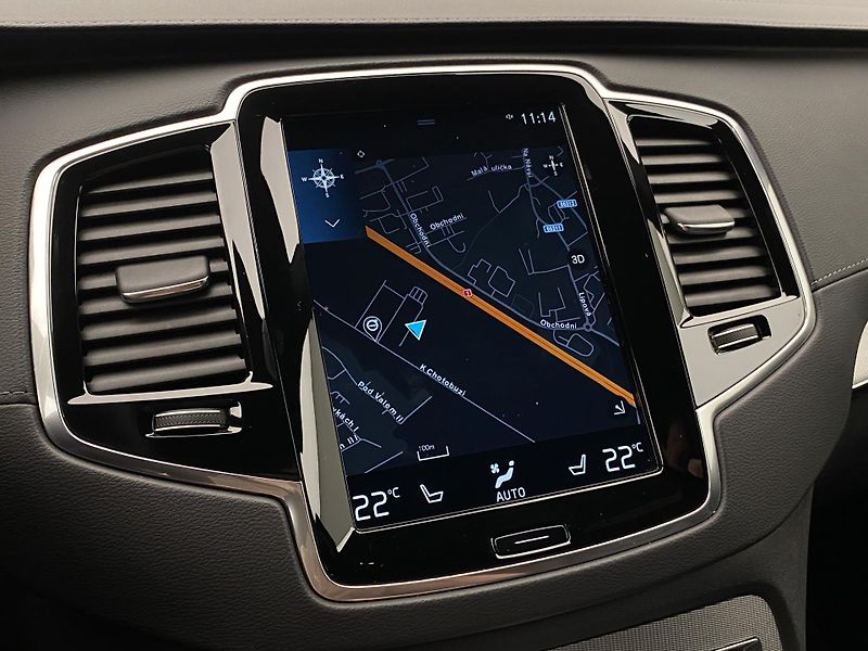 Volvo XC90 T8 AWD RECHARGE R-DESIGN 7míst - fotka 8 z 54