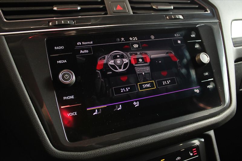 Volkswagen Tiguan Allspace TSi 180kW DSG 4Motion - fotka 23 z 33