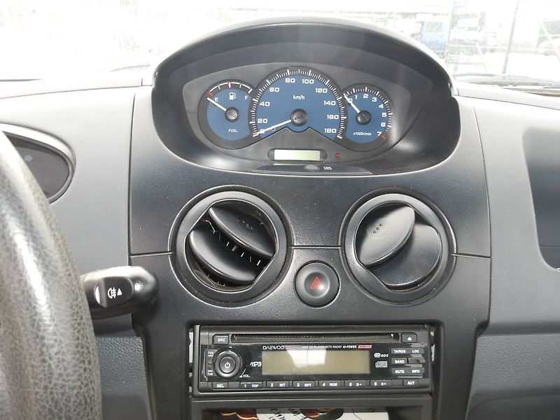 Chevrolet Spark 0,8 i 387kW najeto 46 000km ČR - fotka 15 z 22