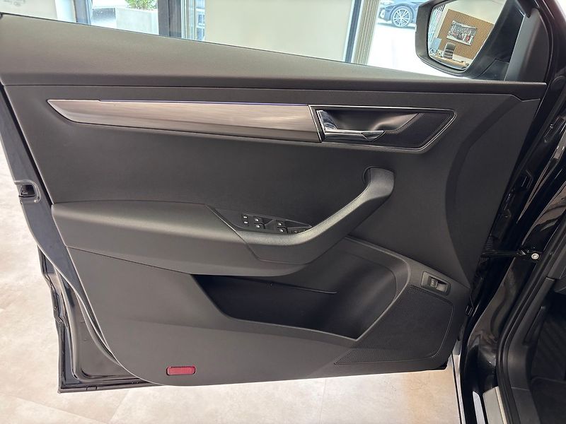 Škoda Karoq SPORTLINE 1.5 TSI 110kw - fotka 9 z 32