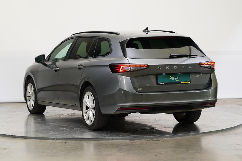 Škoda Superb - fotka 7 z 28