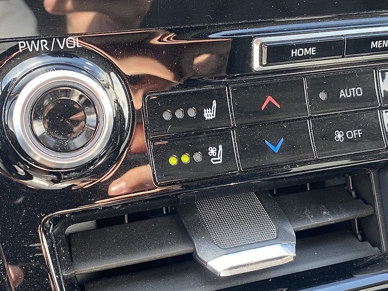 Toyota Highlander 2.5HSD, ČR-1m, Executive, DPH - fotka 15 z 23