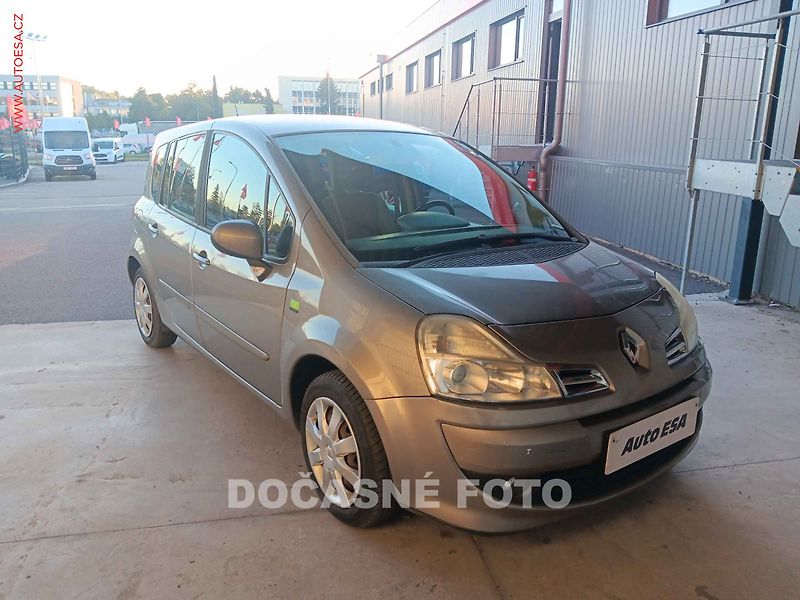 Renault Modus (2010) 1.2 16V, 1.maj,ČR, AC - fotka 1 z 3