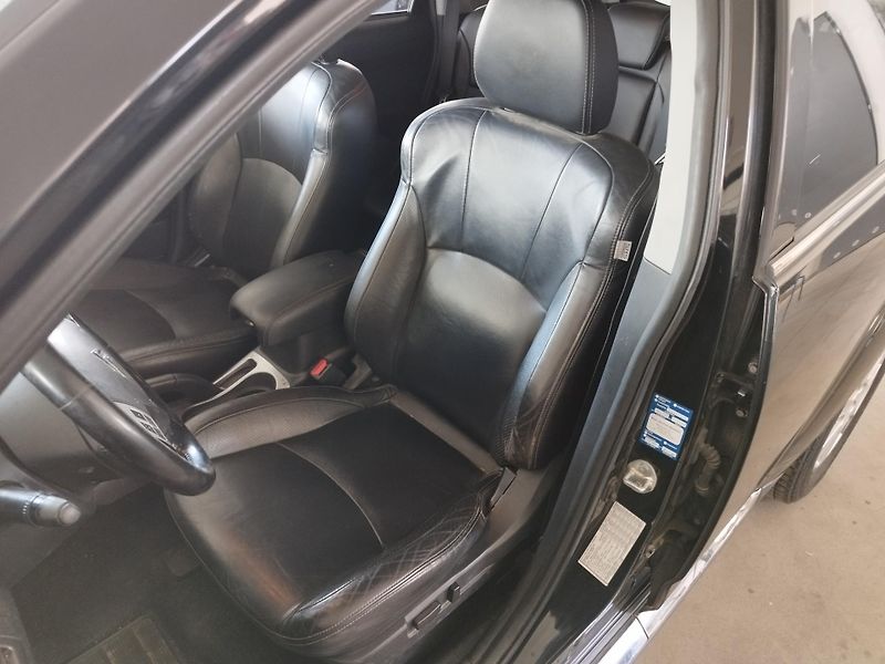 Citroën C-Crosser (2008) 2,2HDI,115KW,7MÍST,XEN,ALU,TAŽ - fotka 17 z 34