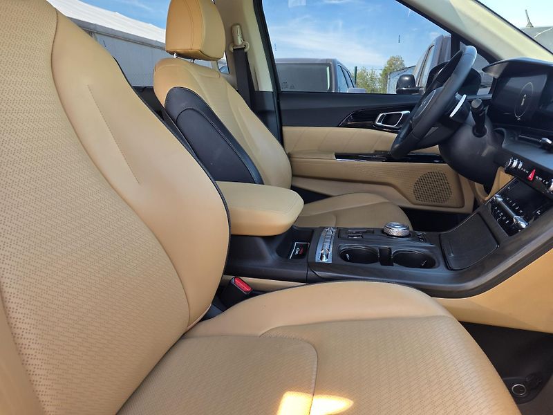 Kia Carnival (2022) 2.2-9MÍST-TOP VÝBAVA.2stř.okno - fotka 7 z 19