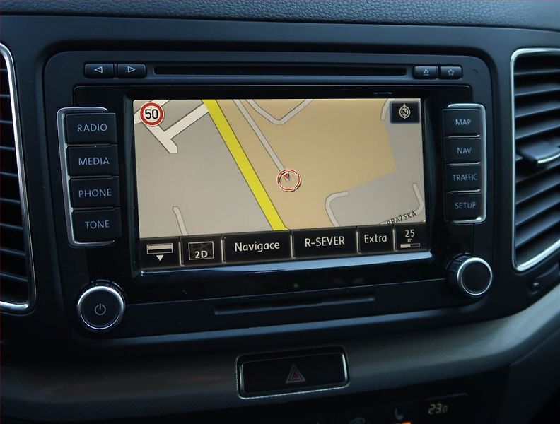 Volkswagen Sharan (2013) 2.0 TDI, Serv.kniha, Navi - fotka 13 z 21