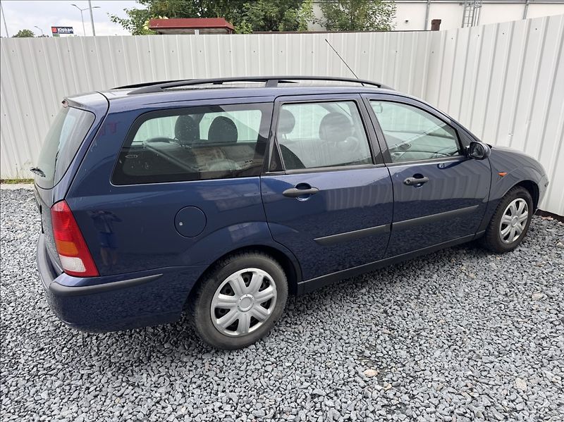 Ford Focus 1,6 i 16V 74kW 1.maj. původ ČR - fotka 13 z 45