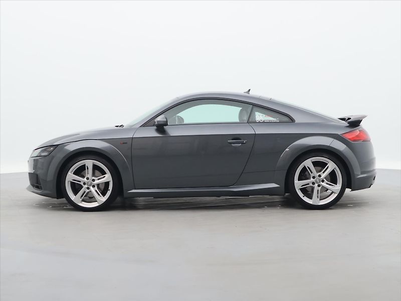 Audi TT 2,0 TFSI 169kW Quattro S-Line - fotka 4 z 38