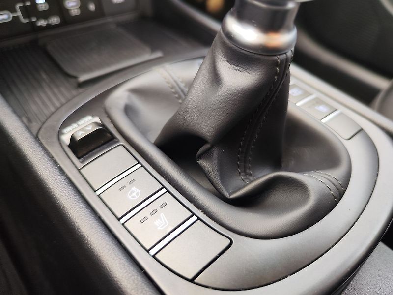 Hyundai Kona 1.0 T-GDI/88kW Sound - fotka 25 z 32