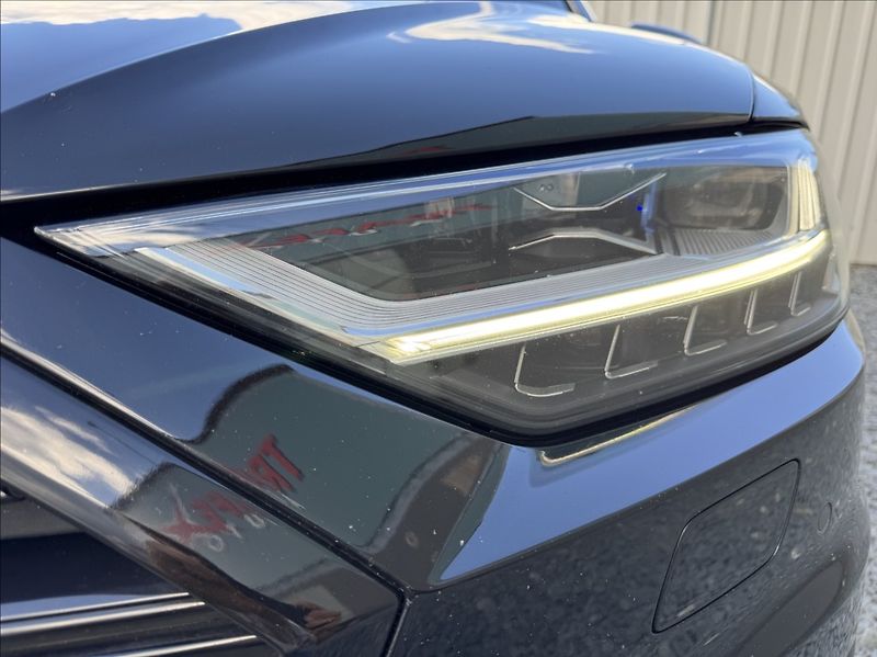 Audi A8 3,0 50 TDI QUATTRO LASER DPH - fotka 9 z 50