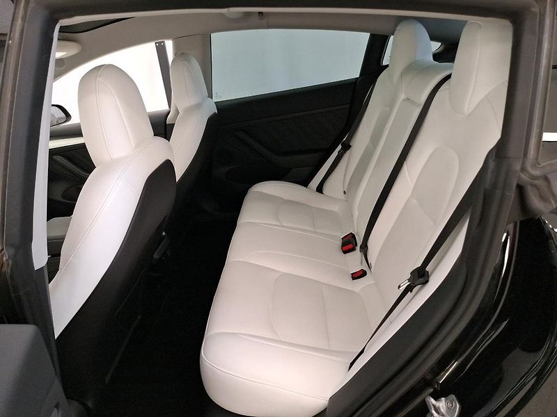 Tesla Model 3 (2022) AWD Long Range    PŘIPRAVUJEME - fotka 7 z 10