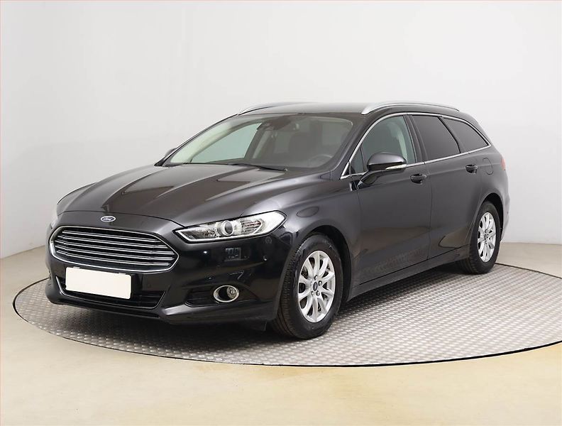 Ford Mondeo (2015) Titanium 2.0 TDCI, Serv.kniha - fotka 2 z 24