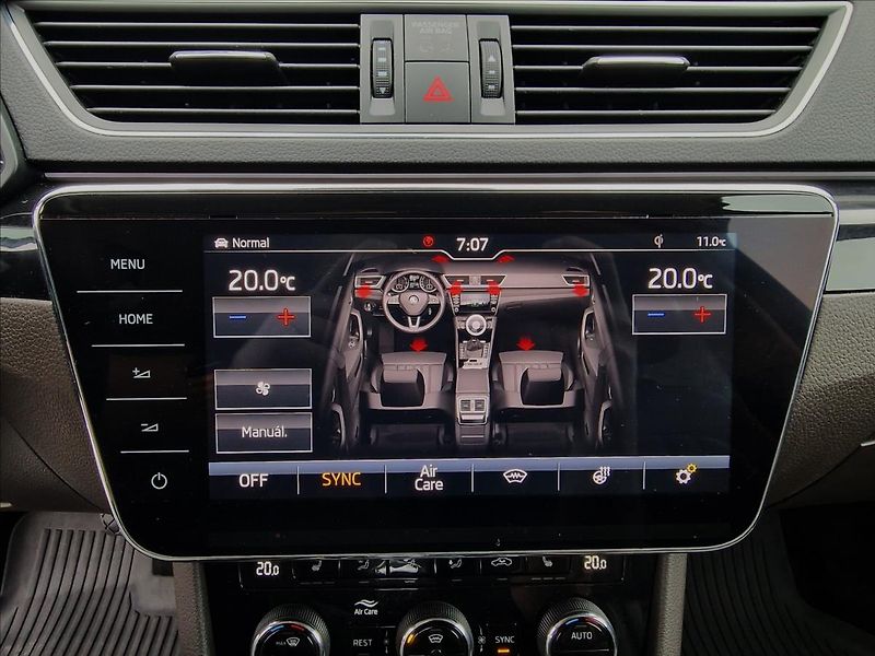 Škoda Superb 2.0TDI 140kW L&K 4x4 DSG, ČR - fotka 32 z 50