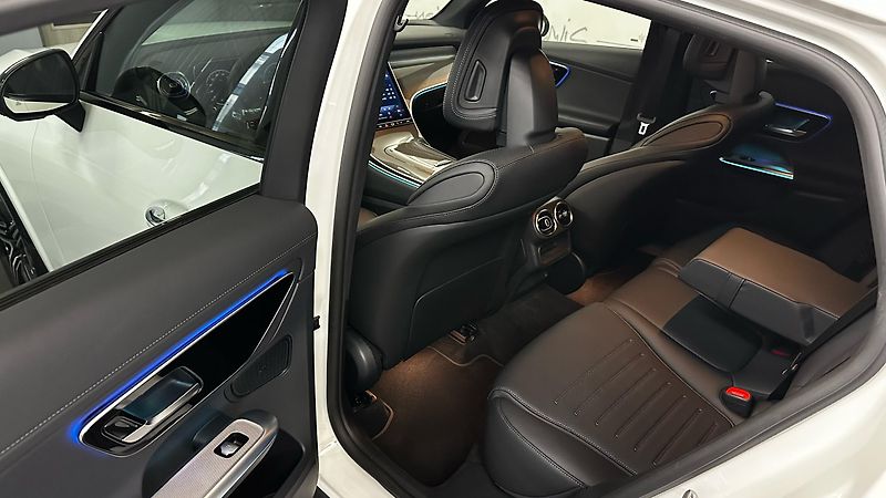 Mercedes-Benz GLC ZÁRUKA / TOP STAV  - fotka 23 z 48