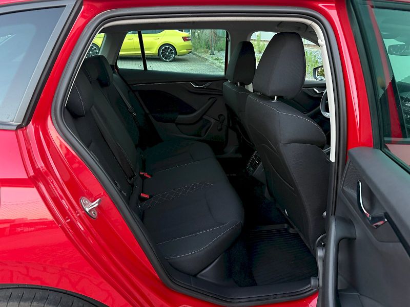 Škoda Scala (2022) 1.0 TSI 81 kW Ambition - fotka 22 z 22